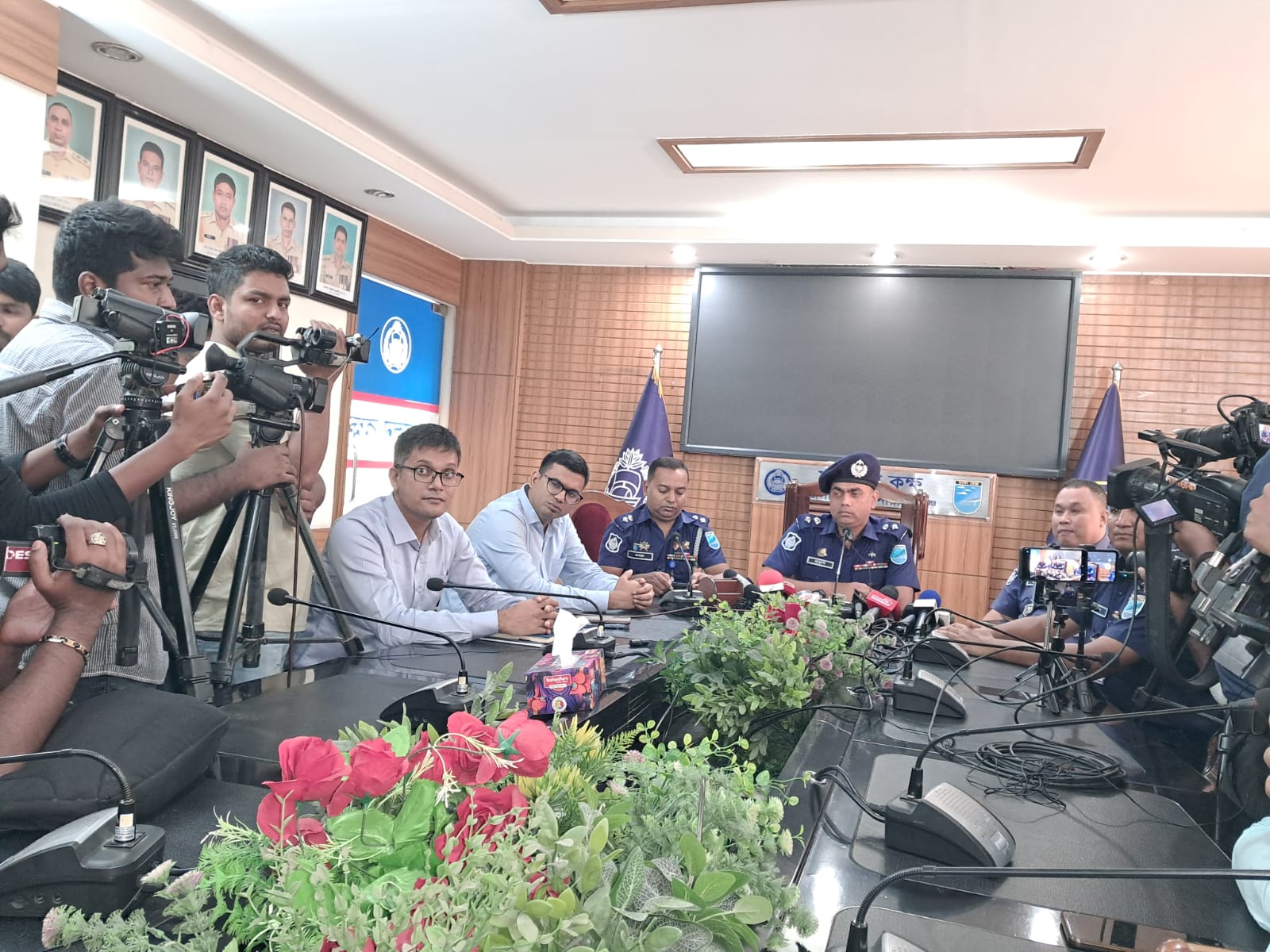 মাদকের ব্যাপারে ব জিরো টলারেন্স।নারায়ণগঞ্জ জেলার নবাগত পুলিশ সুপার প্রত্যুষ কুমার মজুমদার