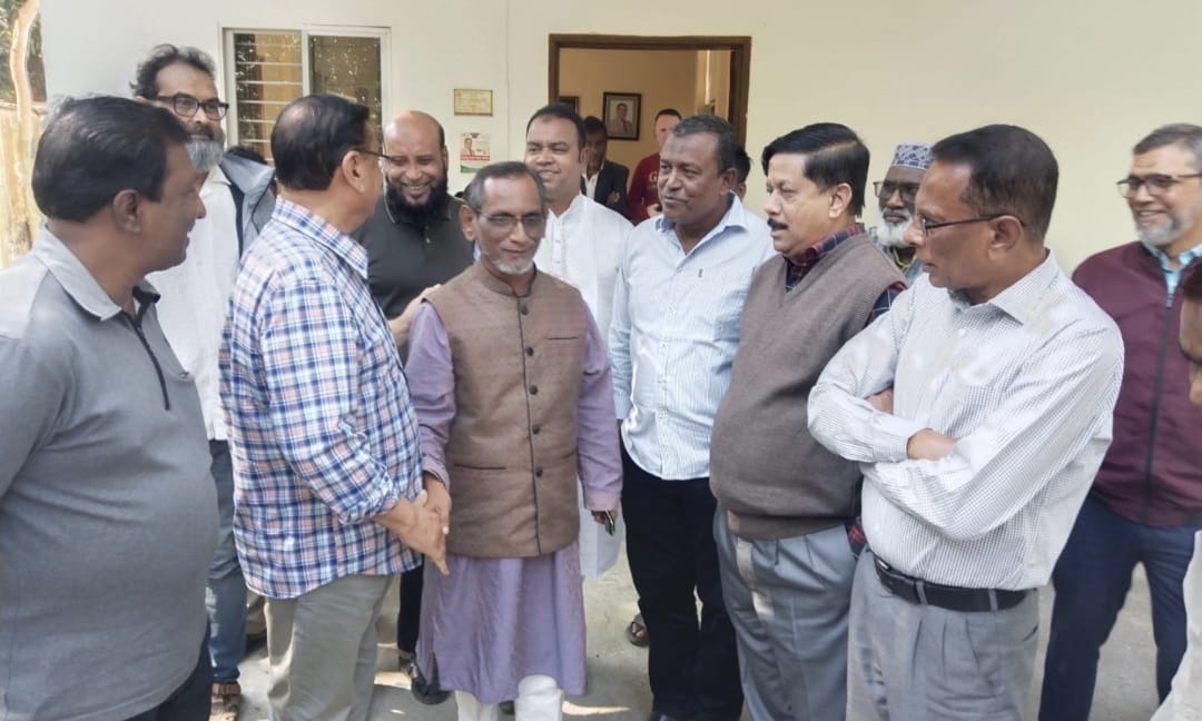 সুনামগঞ্জ-৪ আসনে ধানের শীষের প্রার্থী এড. নুরুল ইসলামের মনোনয়ন বঞ্চিত দেওয়ান জয়নুল জাকেরীনের বাসায় গিয়ে সৌজন্য সাক্ষাৎ