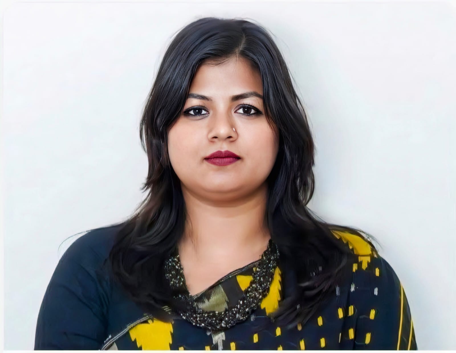 এনসিপির প্রার্থীতা থেকে সরে দাঁড়ালেন মনজিলা সুলতানা ঝুমা