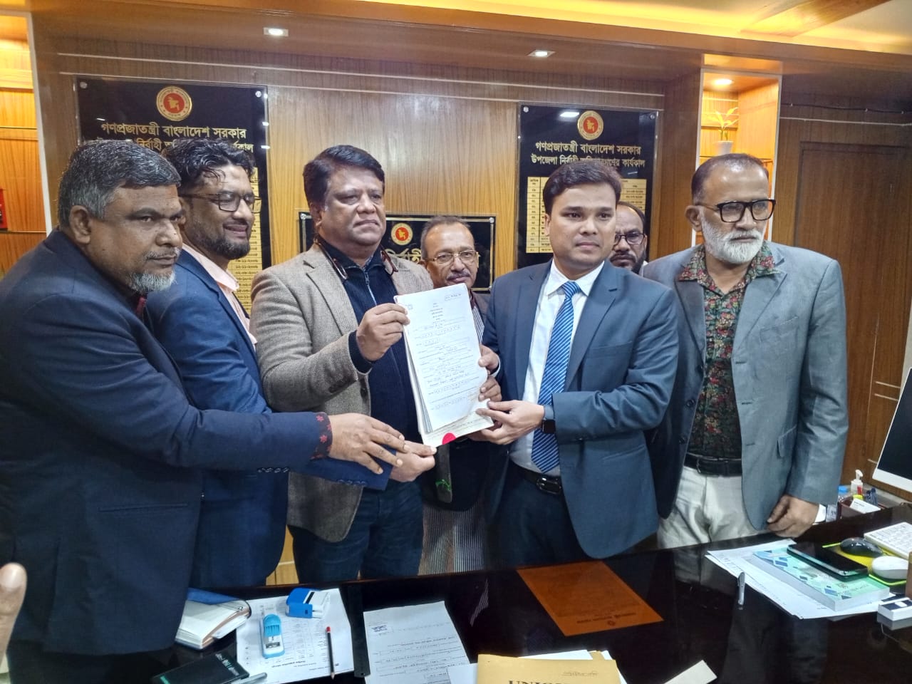 ময়মনসিংহ–৭ (ত্রিশাল) আসনে ধানের শীষের প্রার্থী ডাঃ মাহবুবুর রহমান লিটনের মনোনয়নপত্র দাখিল