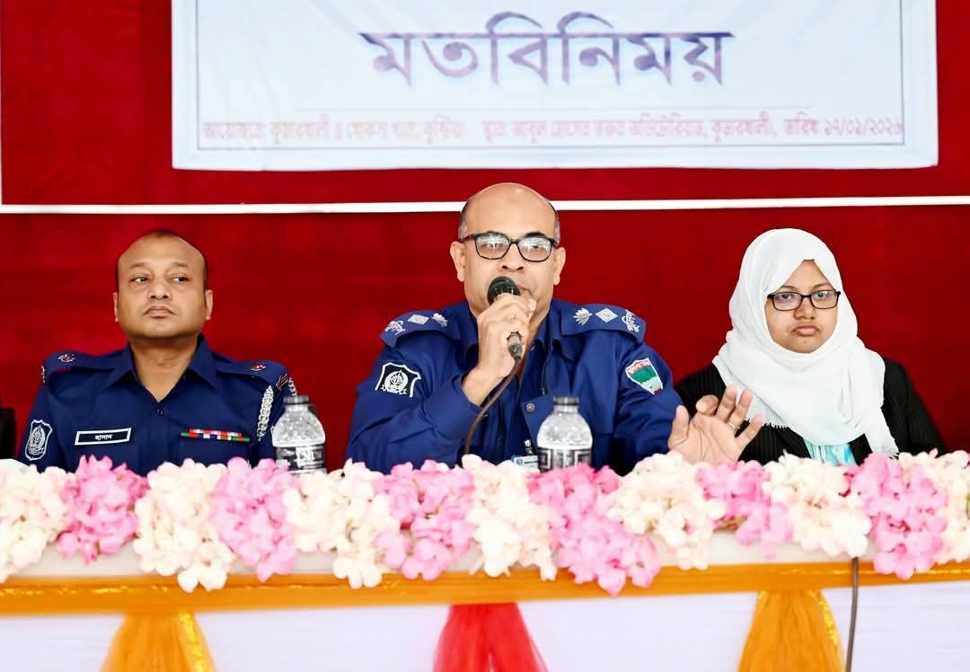 নির্বাচনী মাঠে খেলবেন আপনারা, আমরা রেফারির দায়িত্ব পালন করব”- খোকসায় পুলিশ সুপার জসিম উদ্দিন