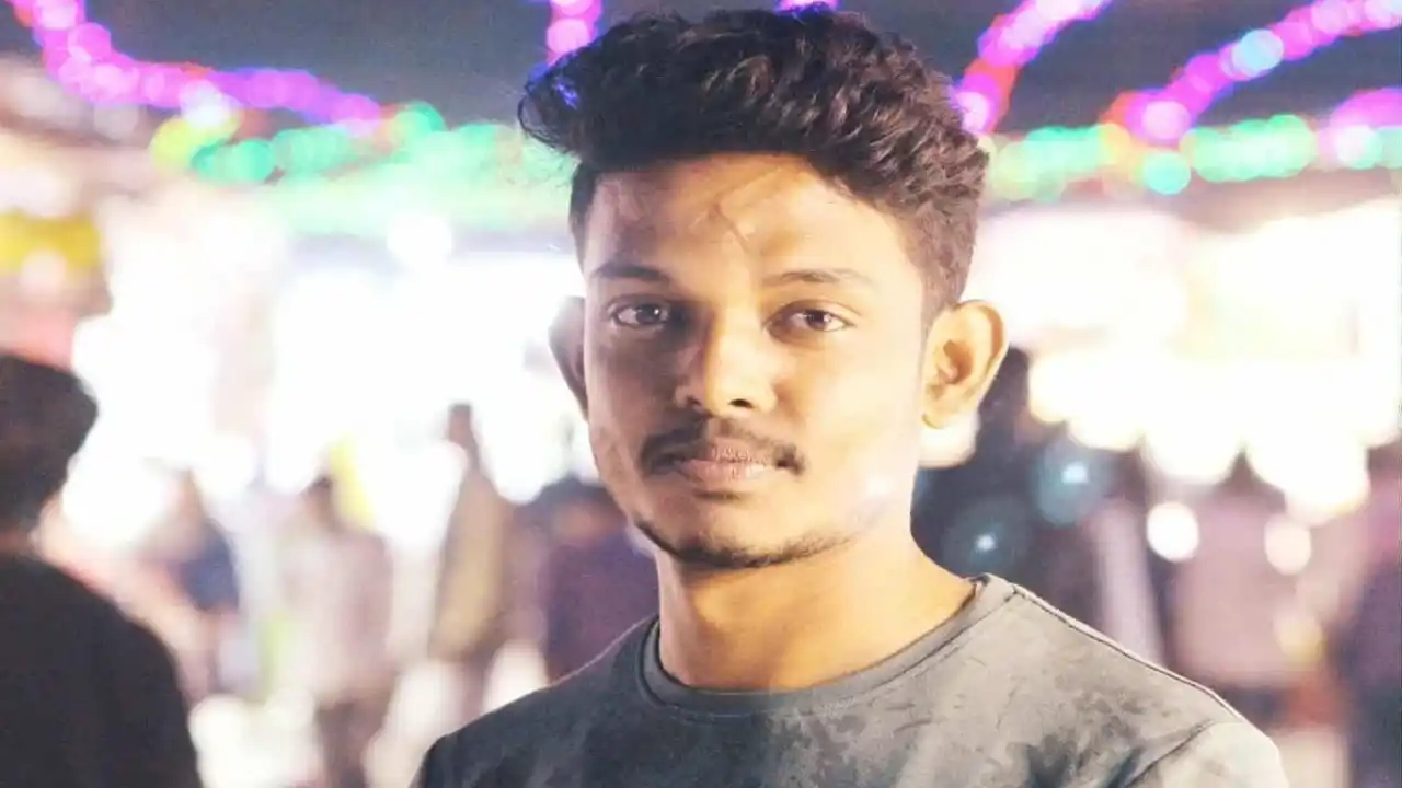 ছাত্রলীগ করায় ছেলেকে ত্যাজ্য করলেন বাবা