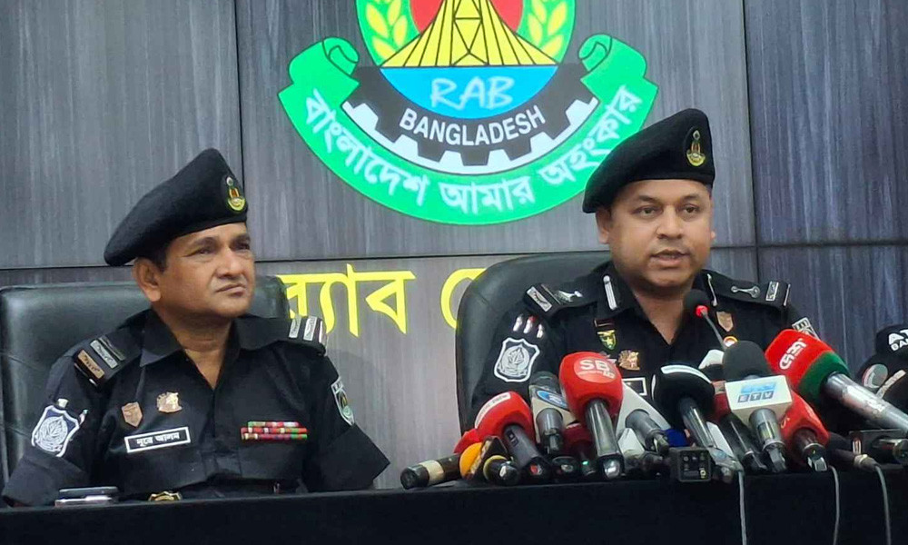চাঁদাবাজদের একটি নিরপেক্ষ তালিকা তৈরি করছে র‍্যাপিড অ্যাকশন ব্যাটালিয়ন (র‍্যাব)