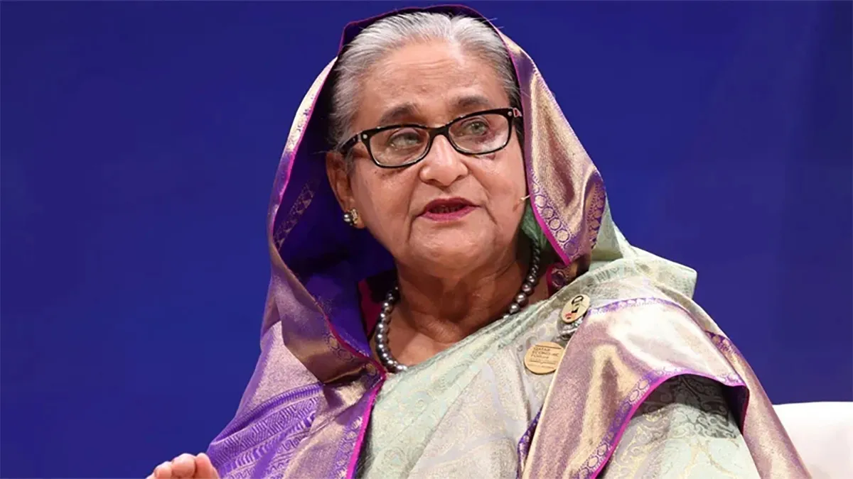 মাথা উঁচু করে দ্রুত ফিরব: আনন্দবাজারকে শেখ হাসিনা