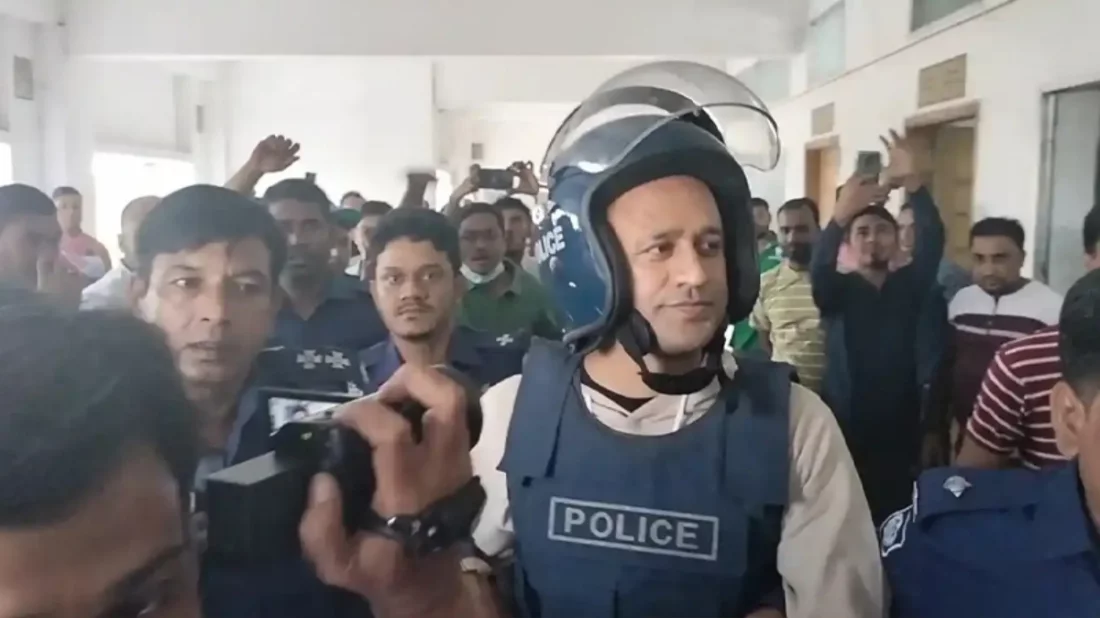 দুই মামলায় হাইকোর্টে জামিন চাইলেন ব্যারিস্টার সুমন