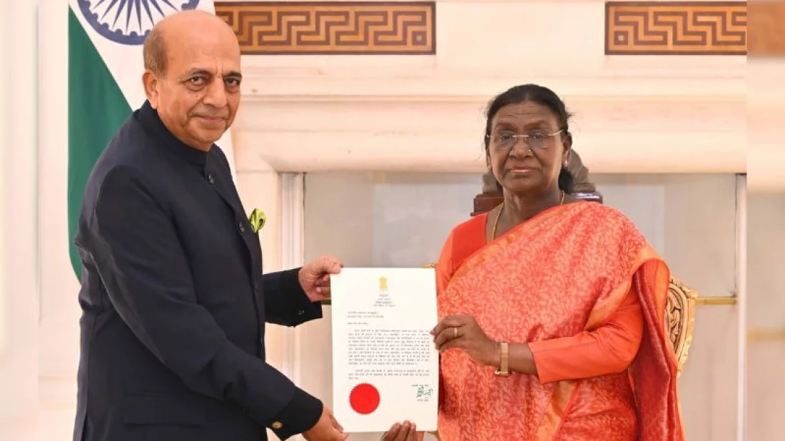 ঢাকায় আসার আনুষ্ঠানিক অনুমোদন পেলেন দীনেশ ত্রিবেদী