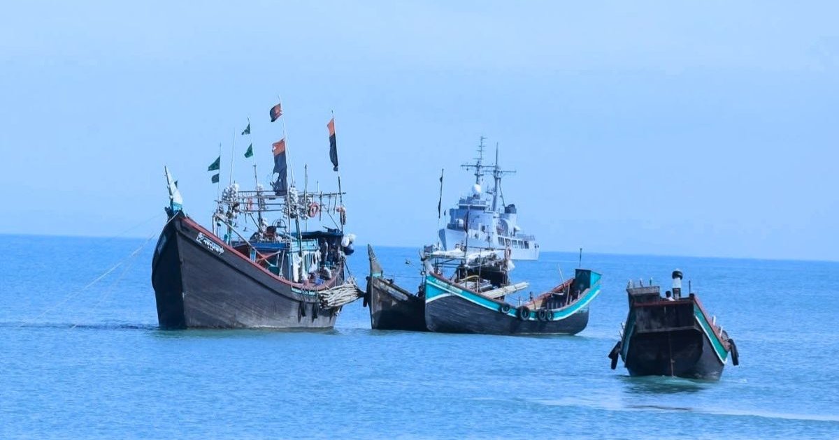 আরাকান আর্মি বাংলাদেশি ট্রলারসহ ৫ রোহিঙ্গা জেলেকে অপহরণ করেছে