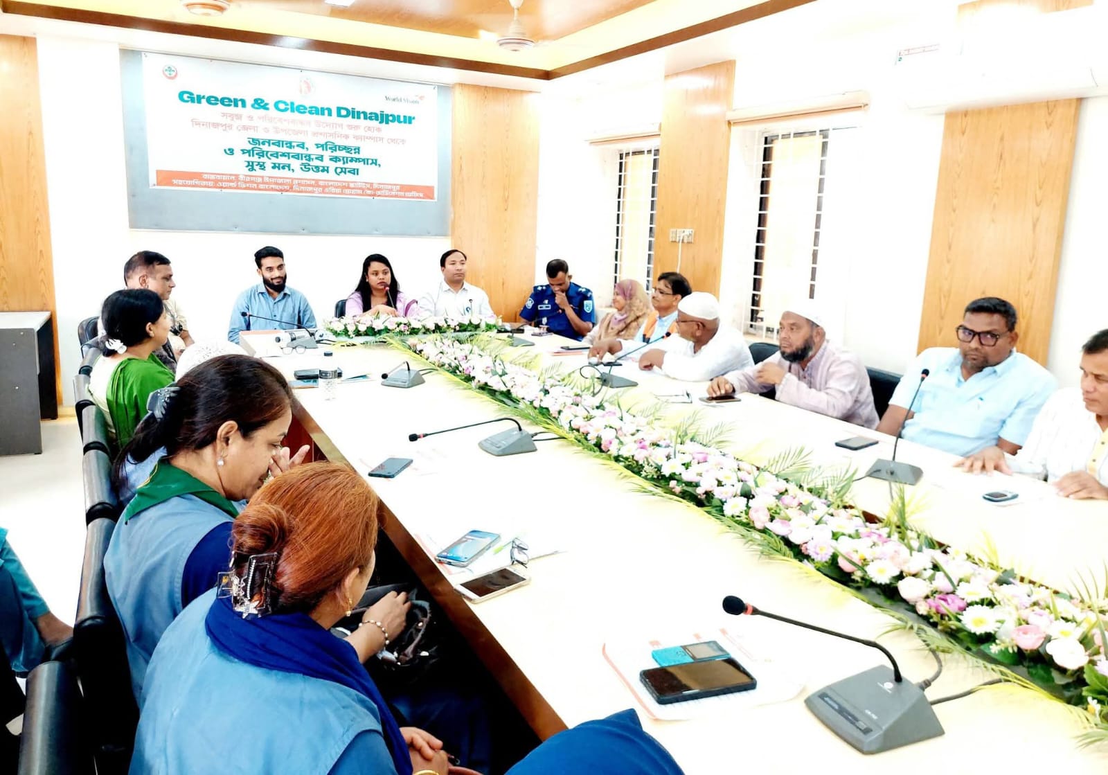 দিনাজপুর বীরগঞ্জে ‘সবুজ ও পরিচ্ছন্ন কর্মসূচির উদ্বোধন