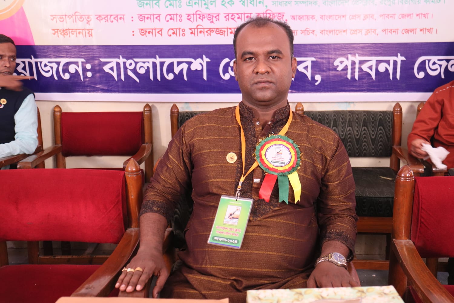 হুন্ডি ব্যবসার সংবাদ প্রকাশের জেরে সম্পাদকসহ ৪ সাংবাদিকের বিরুদ্ধে আদালতে মামলা