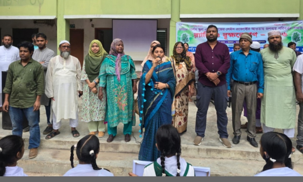 মর্গ্যান গার্লস স্কুলে র‍্যালি ও বৃক্ষরোপণ কর্মসূচিতে- গাছ লাগানোর পাশাপাশি পরিচর্যাও জরুরি : অ্যাডভোকেট সামছুন নূর বাঁধন