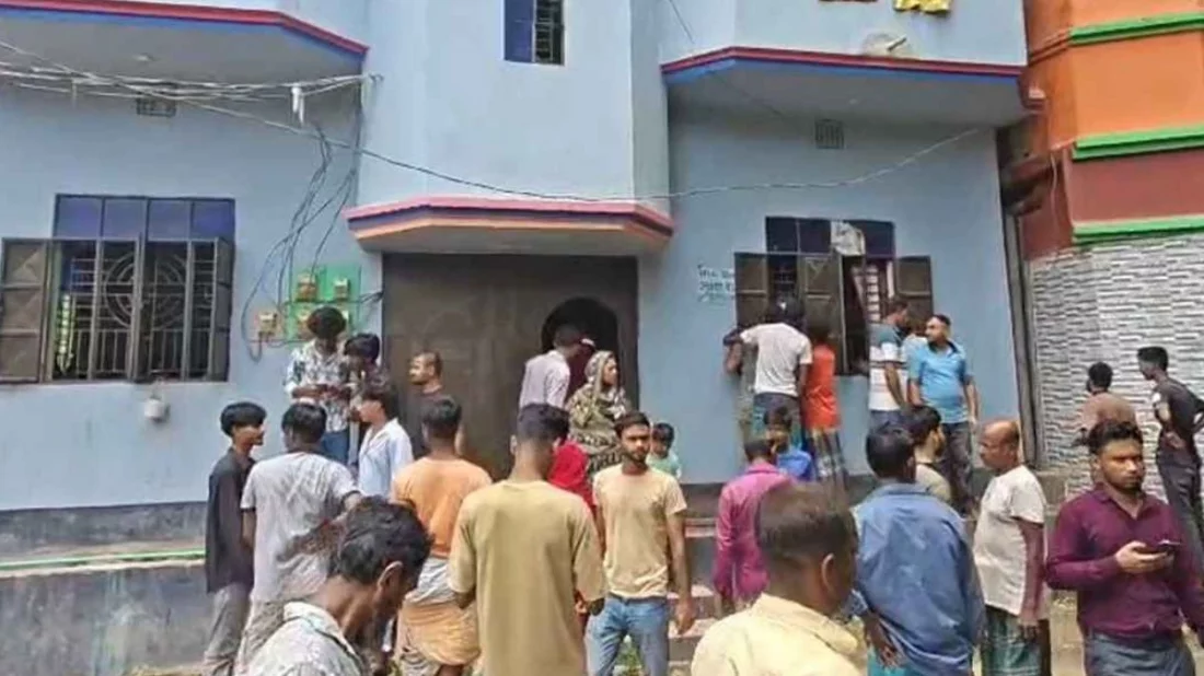 লক্ষ্মীপুরে একই পরিবারের ৩ জনকে গলা কেটে হত্যা করেছে দুর্বৃত্তরা