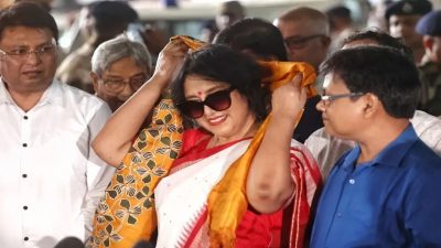 ১৯ বছর পর কলকাতায় ফিরলেন তসলিমা নাসরিন