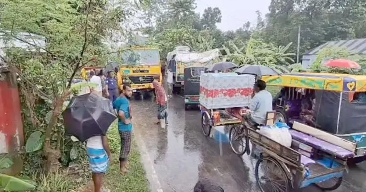 জয়পুরহাটে পৃথক সড়ক দুর্ঘটনায় নারীসহ নিহত ৩