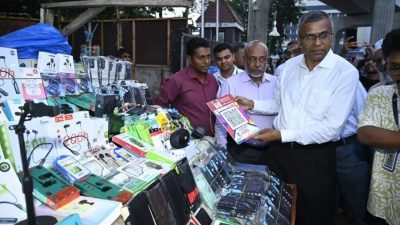 বাংলাদেশ ব্যাংকের গভর্নরের ডিজিটাল পেমেন্ট প্রচারণা