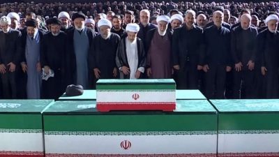 তেহরানে আয়াতুল্লাহ খামেনির প্রথম জানাজা অনুষ্ঠিত