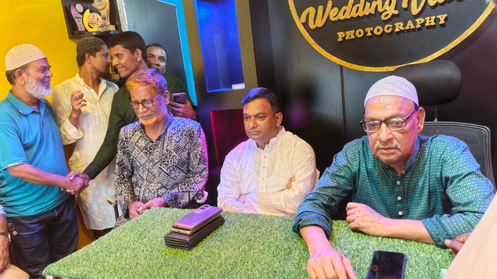 দিনাজপুর বীরগঞ্জে শরিফ ভিডিও’র উদ্বোধন