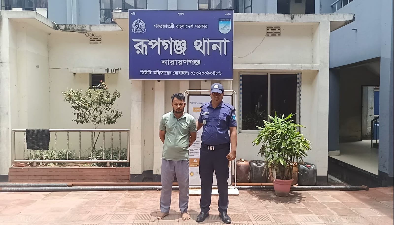রূপগঞ্জে ৯ বছরের শিশুকে ধর্ষণের চেষ্টার অভিযোগে গার্মেন্টস শ্রমিক গ্রেপ্তার