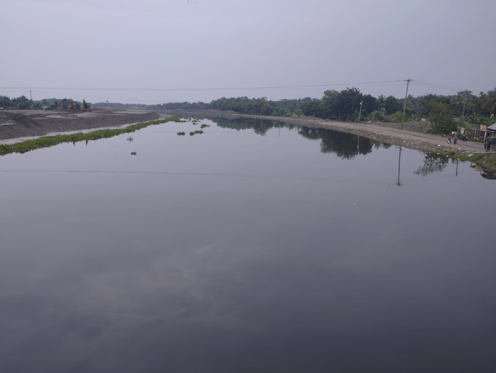 হরিভদ্রা নদী খননেও মিলছে না সুফল: ডুমুরিয়ায় পলি অপসারণের দাবিতে ইউএনও-র কাছে গণআবেদন