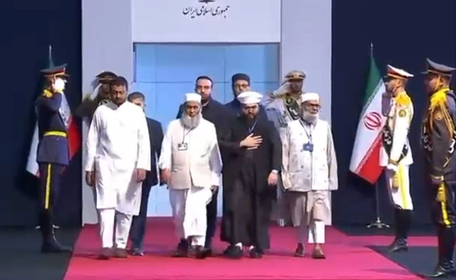 বাংলাদেশ প্রতিনিধি দল ইরানে খামেনির জানাজায় অংশ নিতে পৌঁছেছে