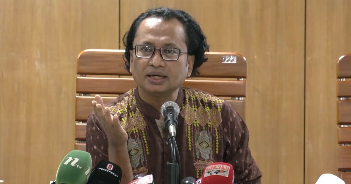 সাভারে বিস্ফোরণ নিয়ে নাহিদের বক্তব্য রাজনৈতিক বললেন প্রধানমন্ত্রীর উপদেষ্টা