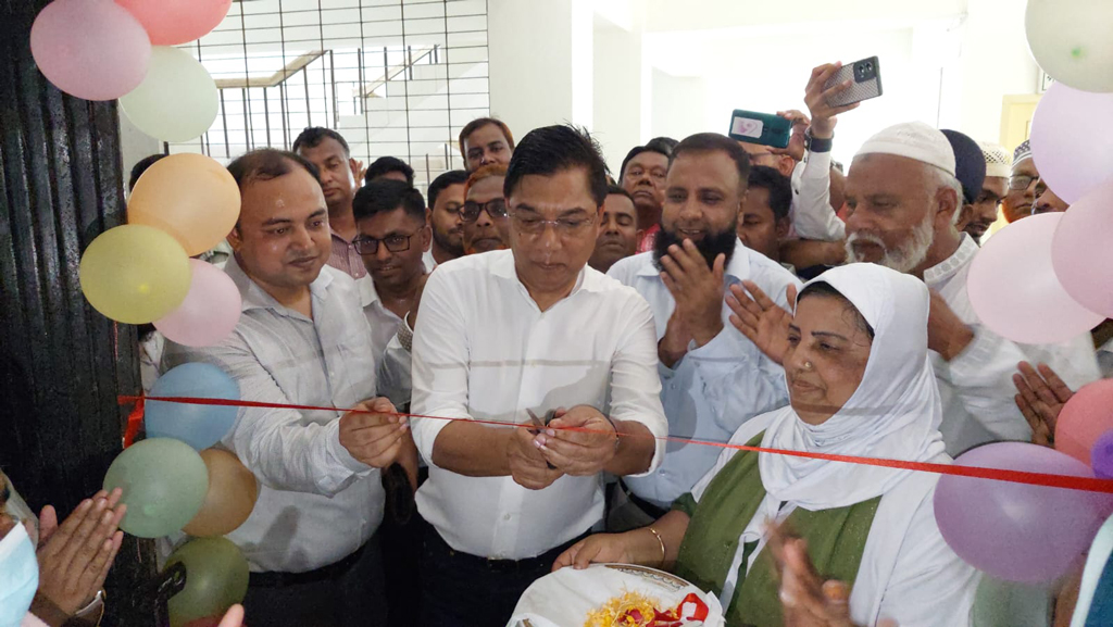 বকশীগঞ্জ স্বাস্থ্য কমপ্লেক্সে সোলার প্যানেল উদ্বোধন