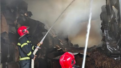 সাভারে বিএটির গুদামে আগুন নিয়ন্ত্রণে ৫ ঘণ্টা পর