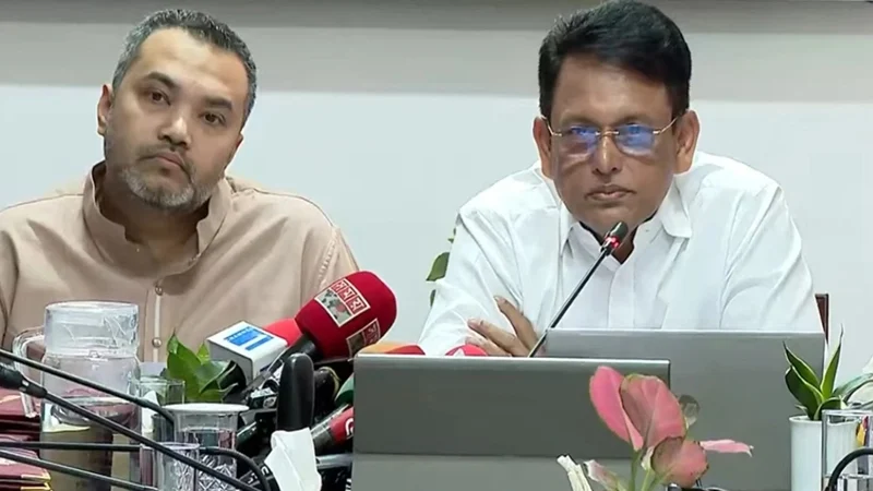 মন খুলে গান গাওয়া যায়, নম্বর দেওয়া যায় না: শিক্ষামন্ত্রী