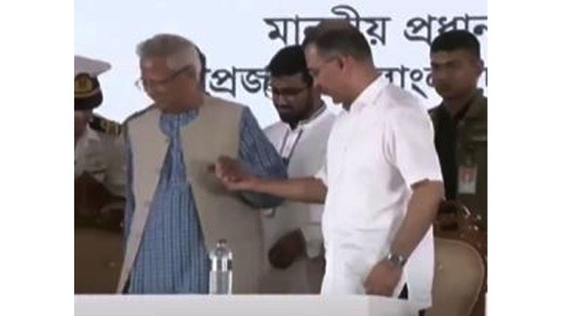 প্রধানমন্ত্রী তারেক রহমানের পাশে ড. ইউনূস, উদ্বোধন হলো স্মৃতি জাদুঘর