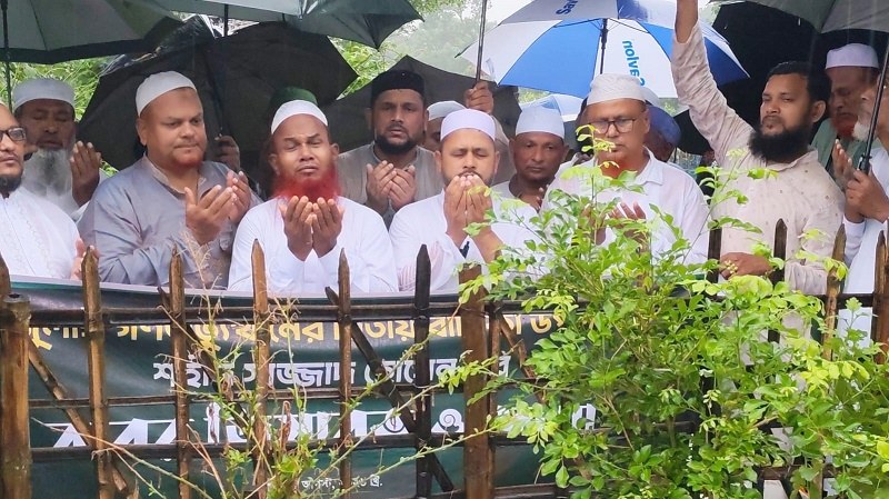 সৈয়দপুরে শহীদ সাজ্জাদের কবর জিয়ারত করল জামায়াত