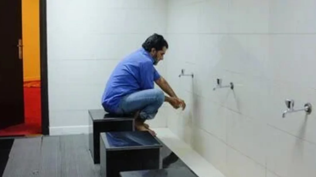 যুক্তরাজ্যে মুসলিমদের অজু ও এশীয়দের চাল ধোয়ায় কম পানি ব্যবহারের পরামর্শ