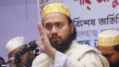 প্রধানমন্ত্রীকে ধর্মীয় মূল্যবোধের প্রতি সম্মান প্রদর্শনের আহ্বান ছারছীনা পীরের
