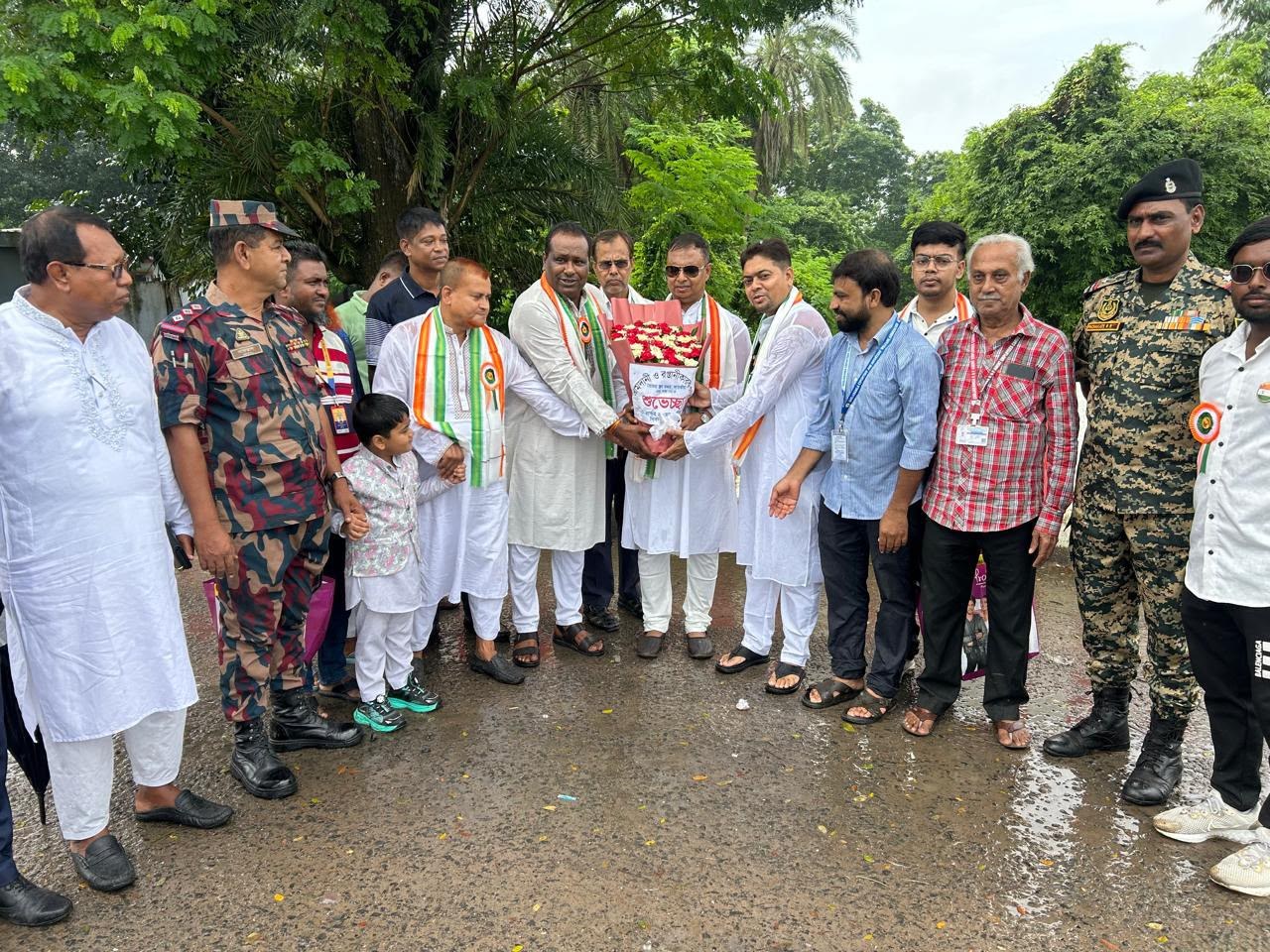 ভারতের স্বাধীনতা দিবসে ভোমরা স্থলবন্দরে ব্যবসায়ীদের মিলনমেলা
