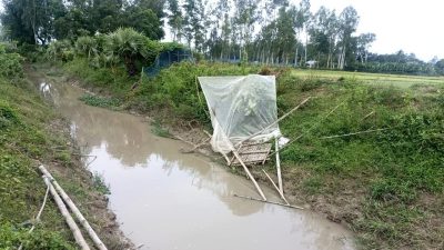 জয়পুরহাটে খাল পুনঃখননে শ্রমিকের বদলে ভেকু ব্যবহারের অভিযোগ