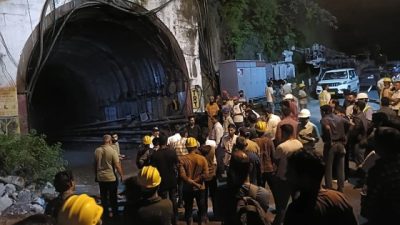 ভারতের চামোলিতে নির্মাণাধীন টানেলে বিপর্যয়ে নিহত ৭, আটকা ৩ শ্রমিক