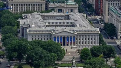 যুক্তরাষ্ট্রের জাতীয় ঋণ ৪০ ট্রিলিয়ন ডলার অতিক্রম, অর্থনৈতিক সংকটের আশঙ্কা
