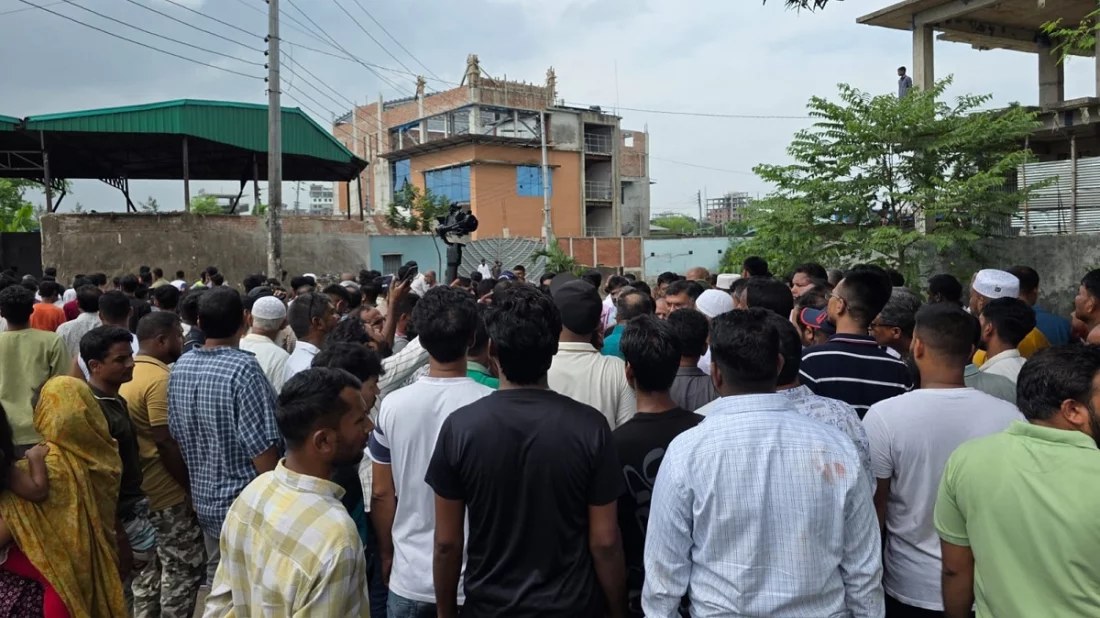 উত্তরখানে পরিচ্ছন্নতা কার্যক্রমে সংঘর্ষ, হামলার অভিযোগ