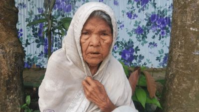 ৭৮ বছর বয়সী বোচন বিয়া এখনও পাননি বিধবা ভাতার কার্ড