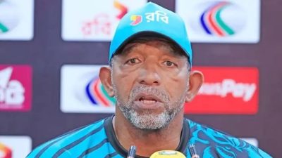 প্রস্তুতি ম্যাচে ইনিংস ব্যবধানে হারের পর সিমন্সের হতাশা