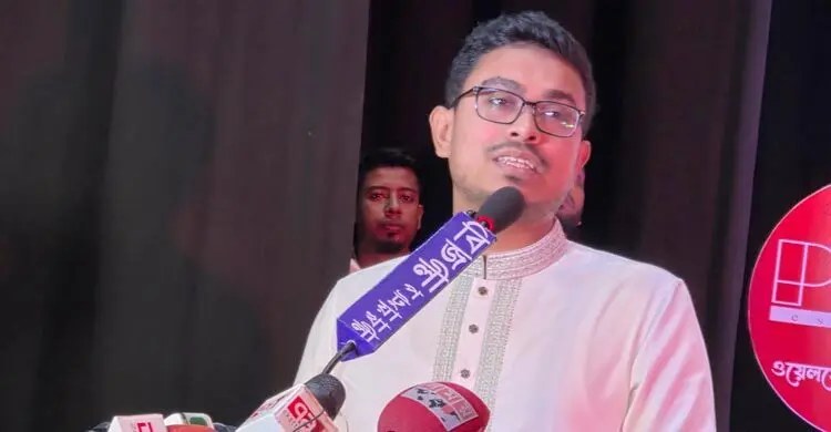 ডাকসুর ১১ মাসে শিক্ষার্থীদের নিরাপত্তা নিশ্চিতের দাবি সাদিক কায়েমের