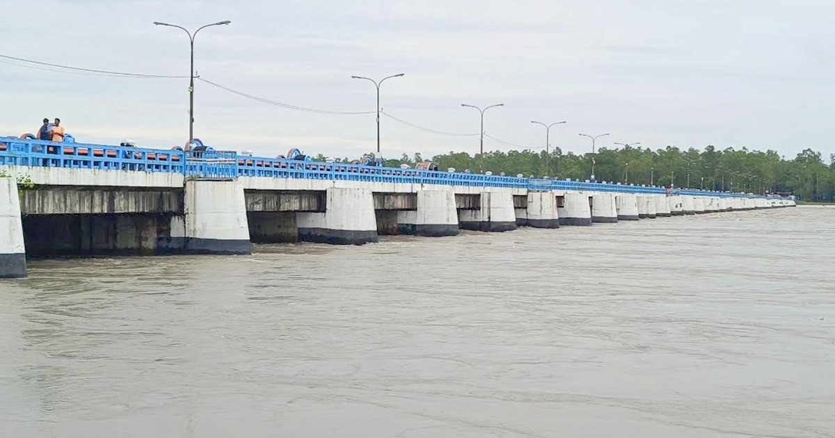 তিস্তার পানি বিপৎসীমার ওপর দিয়ে প্রবাহিত, স্বল্পমেয়াদি বন্যার আশঙ্কা