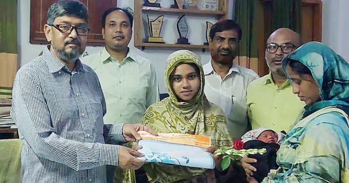 সৈয়দপুরে সন্তান জন্ম দিয়ে এইচএসসি পরীক্ষায় অংশগ্রহণ করলেন মা