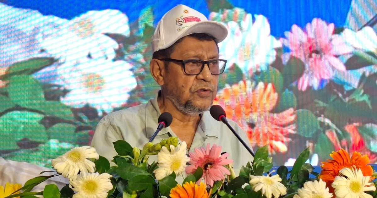 শিশুদের সুস্বাস্থ্যে মায়ের দুধের গুরুত্ব তুলে ধরলেন স্বাস্থ্যমন্ত্রী
