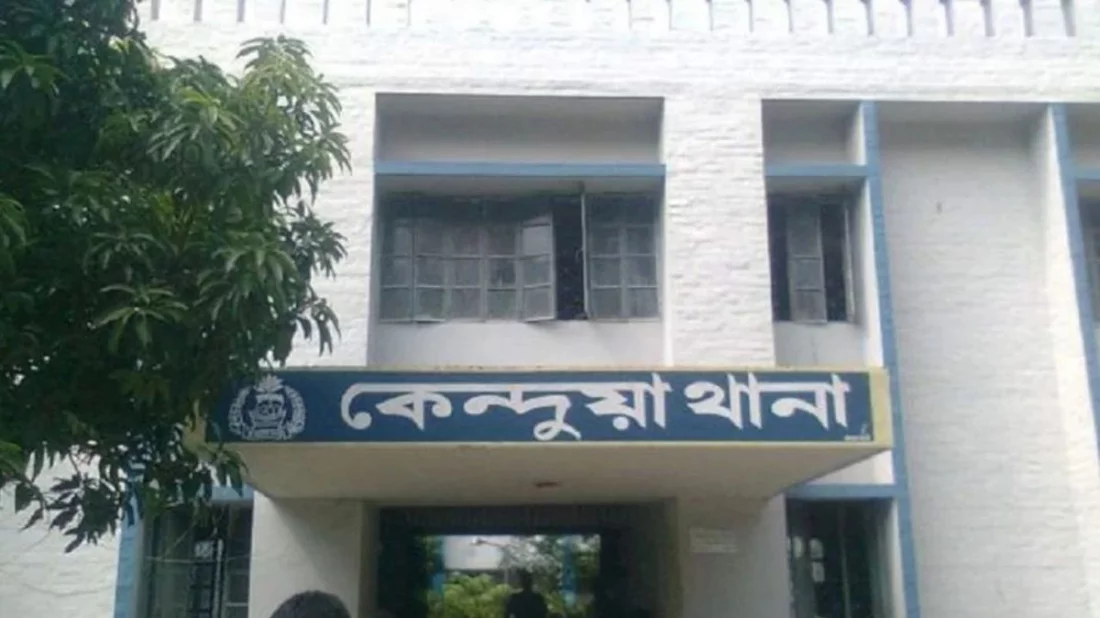 ভিডিও ছড়িয়ে দেওয়ার ভয় দেখিয়ে চার বছর ধরে কিশোরীকে যৌন নির্যাতন
