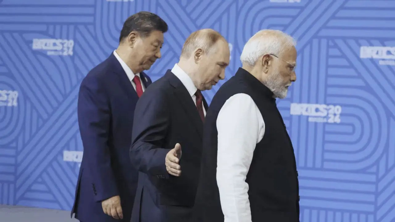 ভারত-চীনসহ ৫ দেশের ওপর ১০০ শতাংশ শুল্ক আরোপের বিল পাস মার্কিন সিনেটে