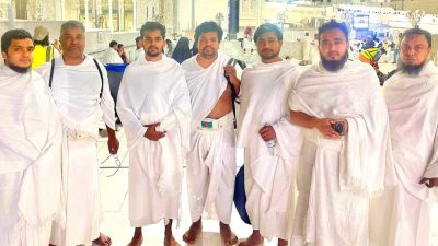 আসিফ মাহমুদ ওমরাহ পালন করতে মক্কায় পৌঁছেছেন