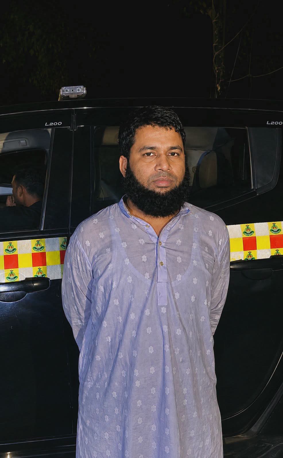 স্কুলছাত্রী ধর্ষণের অভিযোগে “নিউ রুপসী বাংলা” ক্লিনিকের পরিচালক গ্রেফতার