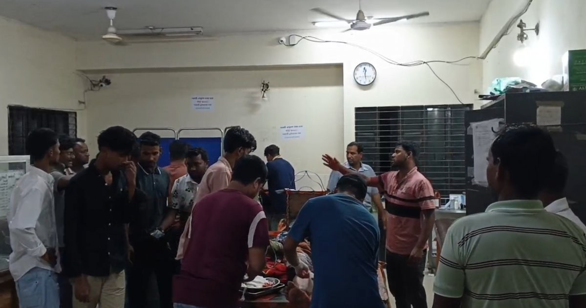 জাজিরায় পাট কাটার শ্রমিক নিয়ে সংঘর্ষ, আহত ১০