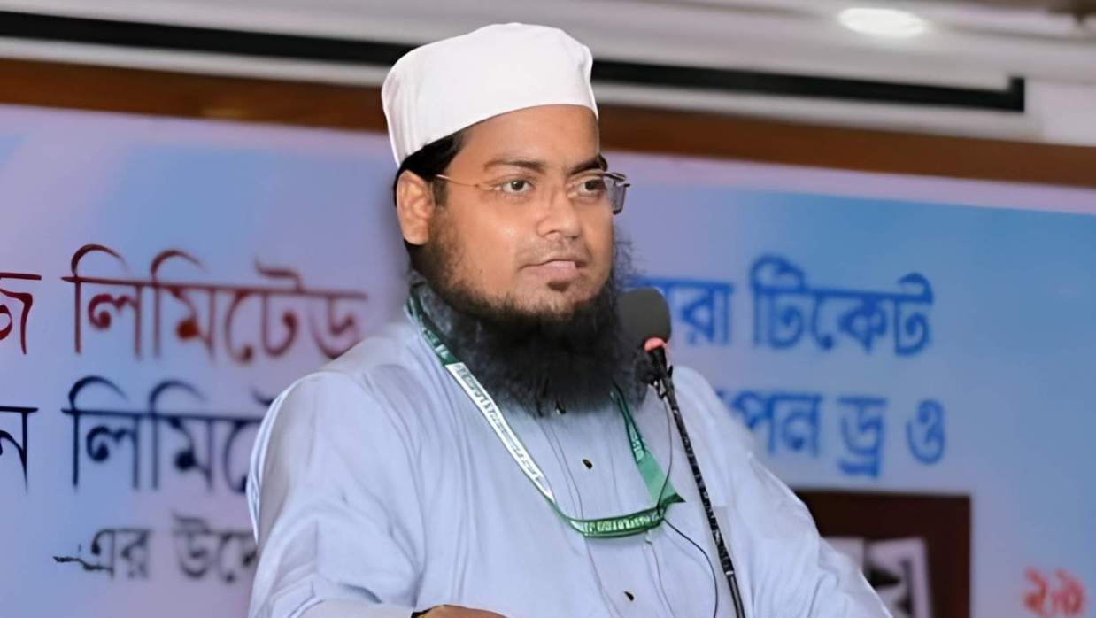 ৯টি বিয়ে করেছেন মাওলানা মিসবাহ, পঞ্চম স্ত্রীর বিরুদ্ধে যৌতুকের মামলা