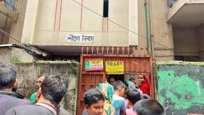 কলাবাগানে স্ত্রী ও শাশুড়িকে হত্যা: যুবকের বিরুদ্ধে অভিযোগ