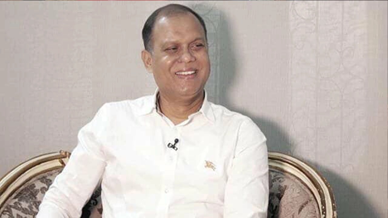 সরকার স্বাভাবিকভাবে দেশ পরিচালনা করতে পারছে: আতিকুর রহমান
